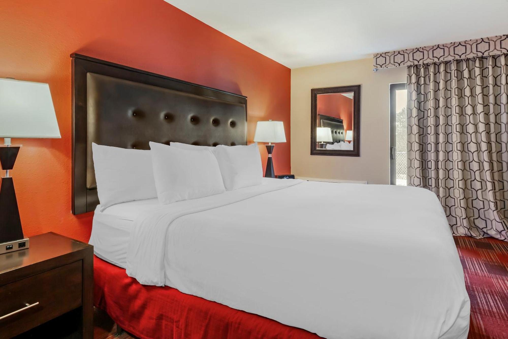 Resort Polynesian &